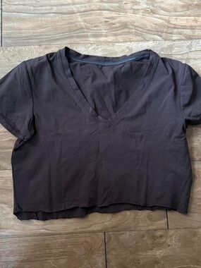 Classic V-Neck Crop Tee
